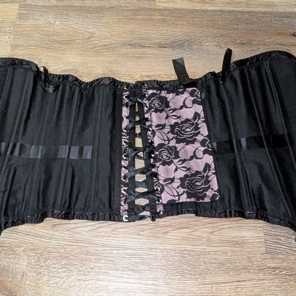 Corsets by Baci Size XL - Picture 9 of 12